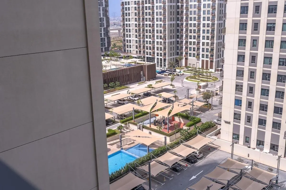 Chic 1Br Flat Stunning Views In Dubai Hills Apartment