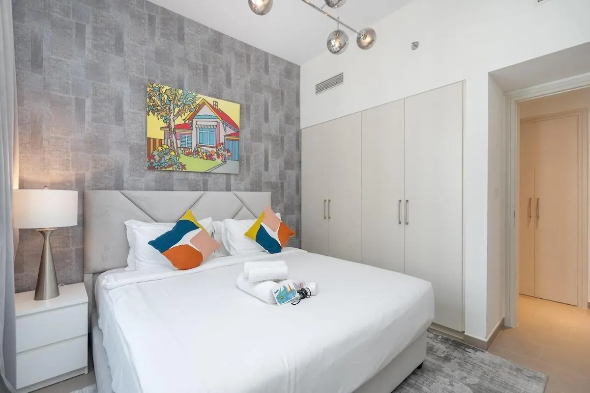 Chic 1Br Flat Stunning Views In Dubai Hills Apartment United Arab Emirates